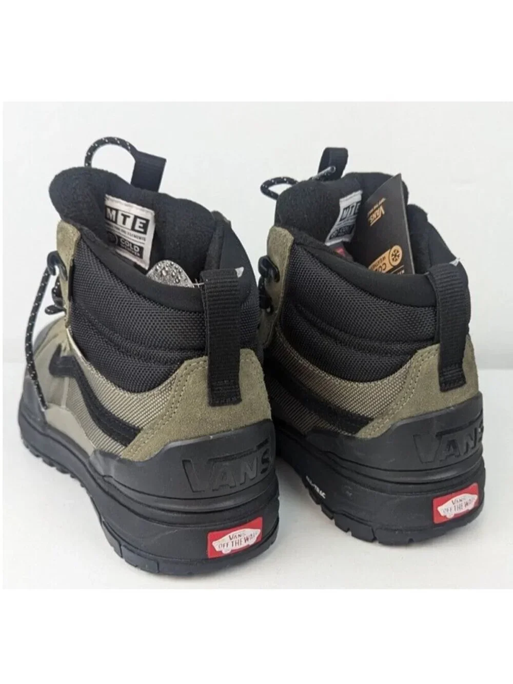 Men's 7, Women's 8.5 - Vans UltraRange EXO Hi MTE-2 - Waterproof Hiking Boot